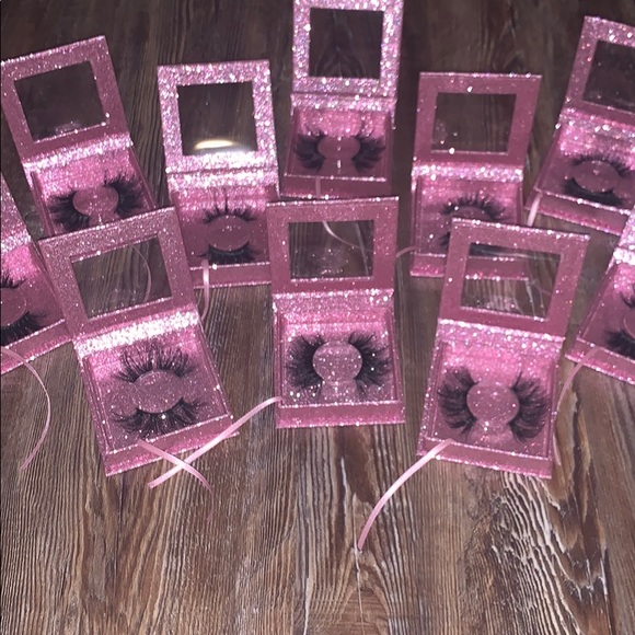 NEW ! 2 For 20$ Minks !! 💕 All Styles & Sizes ! - Picture 2 of 8